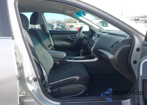 2015 Nissan Altima 2.5 S из США, поврежденный, VIN 1N4AL3APXFN401078